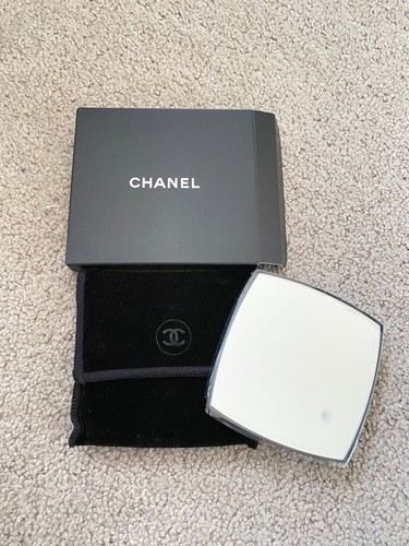 New authentic chanel beaute - new,
