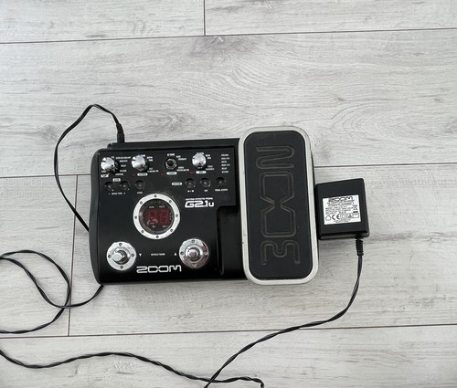 Zoom w adapter - zoom, w/adapter,guitar