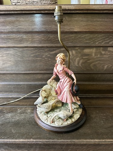 Vintage capodimonte figurine - capodimonte,
