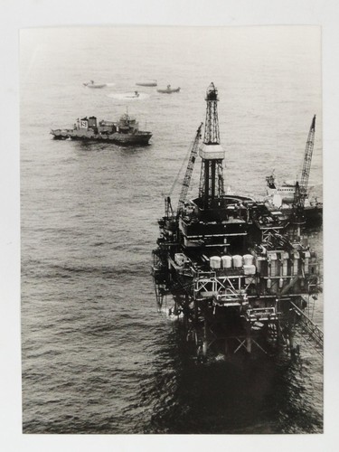 North sea oil rig - sea, disaster