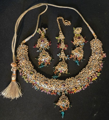 Gold tone multicolour round - gold,