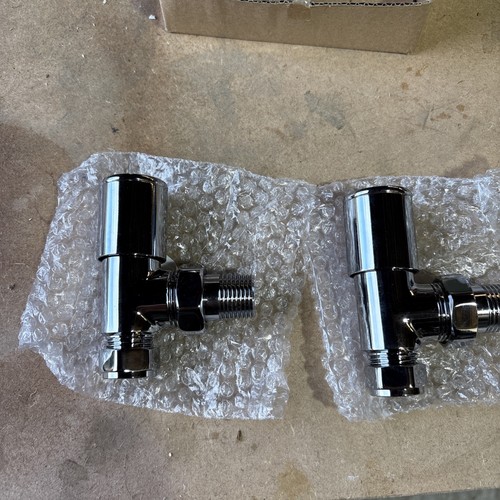 Pair angled manual - of,