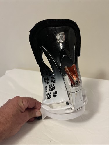 Burton snowboard binding - snowboard,