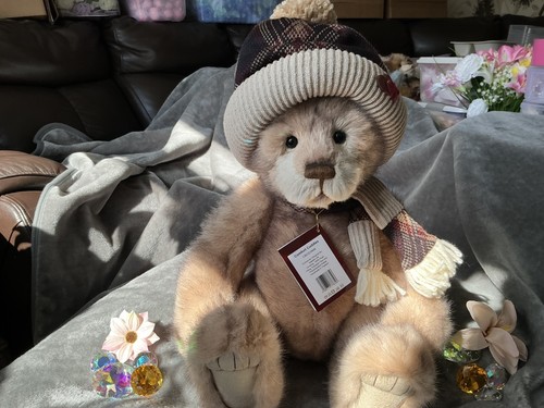 Charlie bears comfort cuddles - charlie,