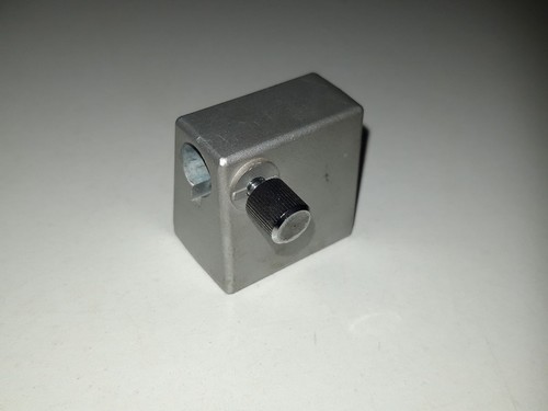 Weight from - tonearm),
