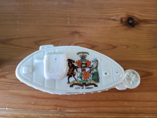 Carlton crested china - a, ww1