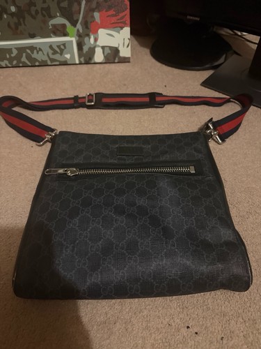 Authentic gucci black - authentic, gg