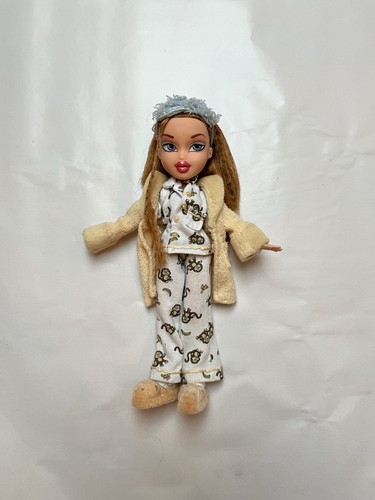 Bratz slumber party beauty - slumber,