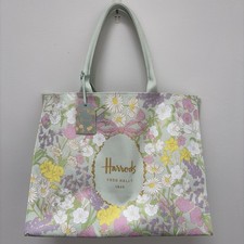 Harrods Green Spring Flower