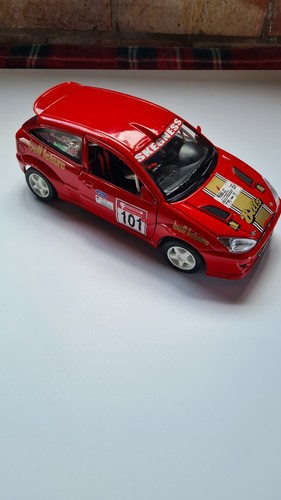 Burago ford focus - burago, red