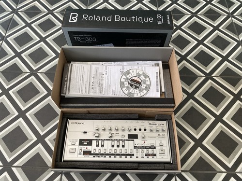 Roland bass line - roland, tb-03