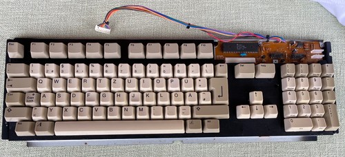 Mitsumi keyboard for amiga - keyboard,