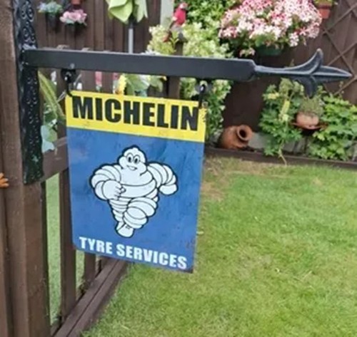 Retro michelin man sign - ,