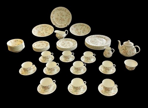 Wedgwood cottage rose piece - 63,