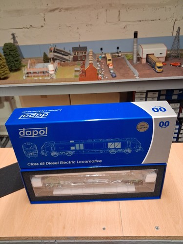 Dapol class with dcc - 68,