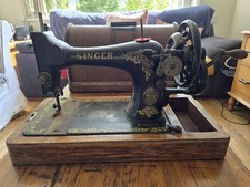 1920 Vintage Singer 128k Sewing Machine