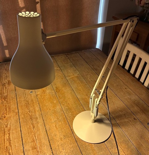 Genuine anglepoise type - genuine, ‘type