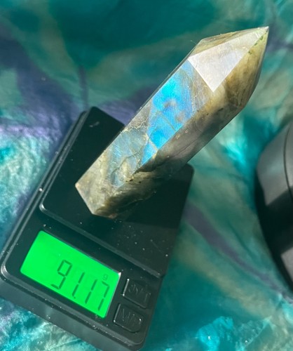 Flashy labradorite - ✨💚💙,