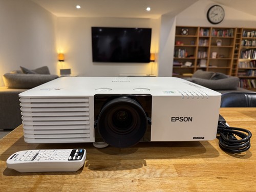 Epson l610u 000 lumen - eb-l610u,
