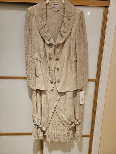 Beige gold dress - beige/gold, jacket