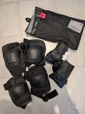 Decathlon Oxelo Protector Pads Set (Knee, Elbow & Glove) - size Large