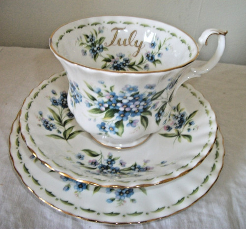 Royal albert bone china - albert,