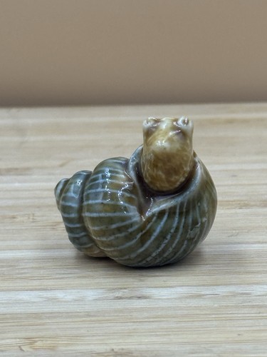 Rare vintage wade water snail - rare,