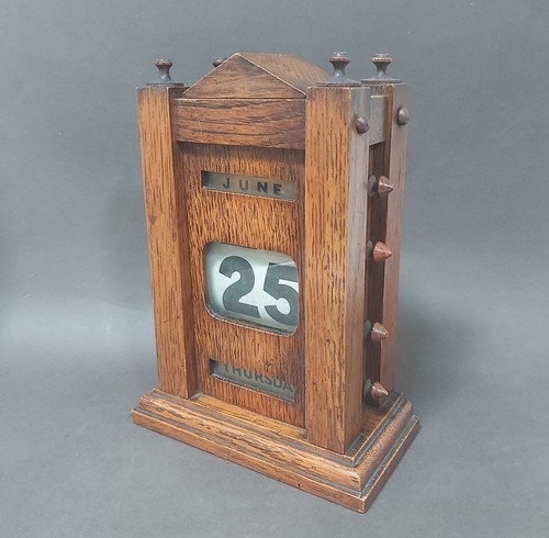 Antique wooden perpetual - perpetual, desk
