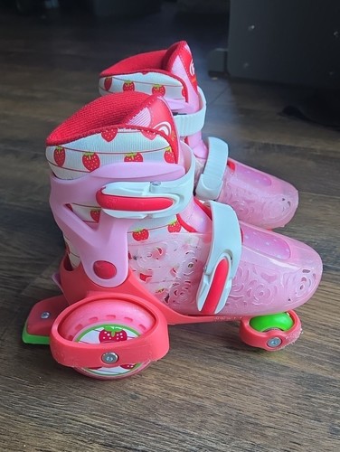 Roller derby strawberry - roller,