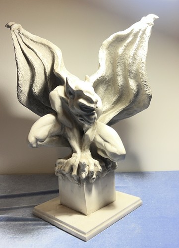 Draga gargoyle inch - draga, 19”