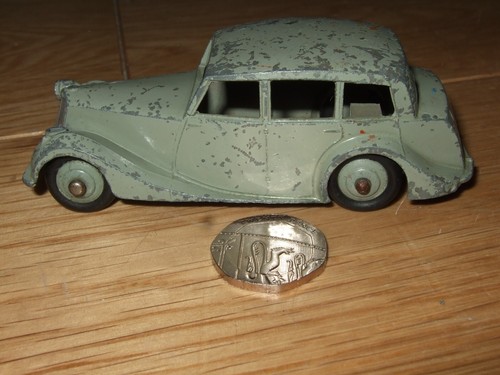 Dinky toys triumph - toys, 1800