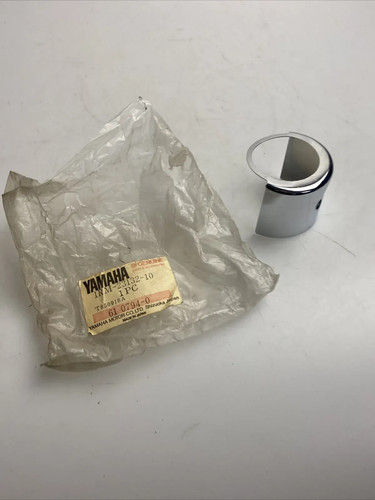 Nos yamaha right hand - hand, cover