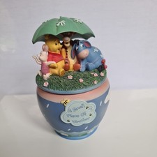 Ardleigh Elliott Disney Pooh Music Box “A Small Piece Of Weather” **NOT WORKING*