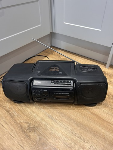 Sanyo mcd z1l retro radio - sanyo,