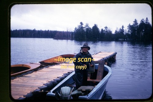 Man lake fishing boat w - lake,