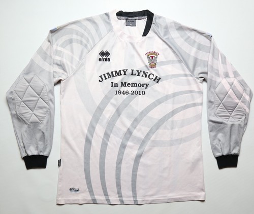 Tynecastle 2010 match - tynecastle, worn