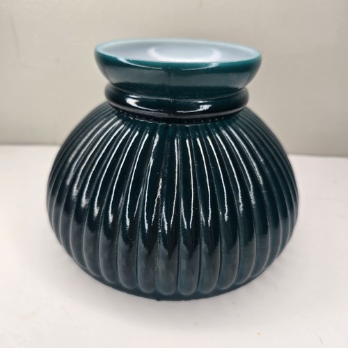 Antique emerald green - emerald, cased