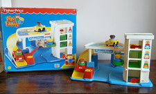 Fisher price play family - play,