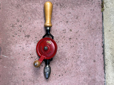 Egg beater type hand drill