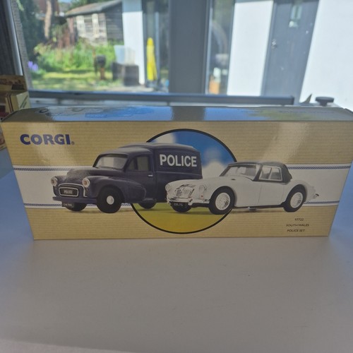 Corgi scale 97722 morris - corgi,