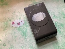 Rare Stampin Up Scalloped Oval Card Craft Punch Cutter -  large 2”