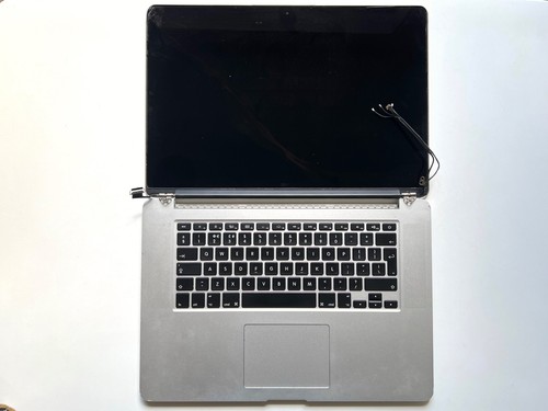 Apple macbook pro - ⚠️,