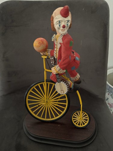 Vintage clown large ceramic - clown,