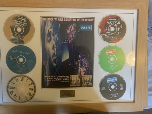 Oasis autographs - oasis,