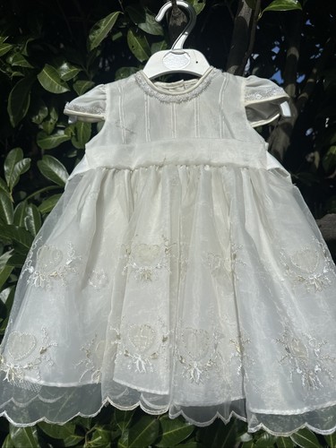 Stunning baby dress - stunning,