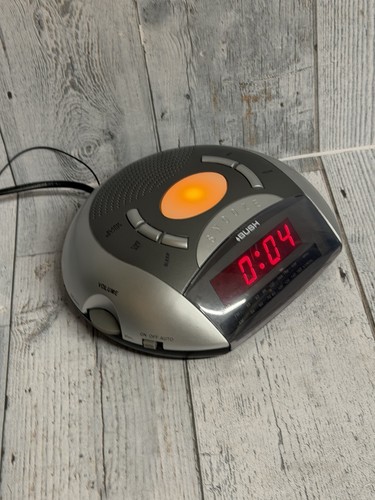 Bush alarm clock radio - clock,