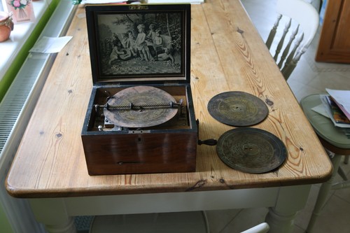 Symphonion german music box - german,