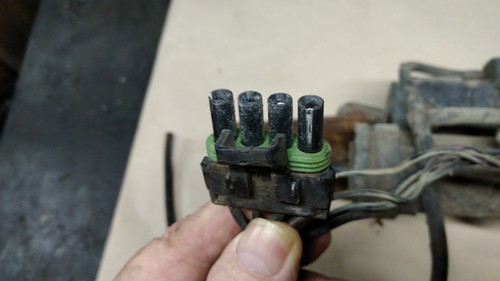 Air pump for self - pump, self-levelling
