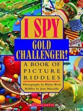 I Spy Gold Challenger!: A Book