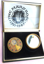 VINTAGE UNUSED BOXED REPLICA MARY ROSE TUDOR POCKET SUNDIAL COMPASS WOOD 3.5CM